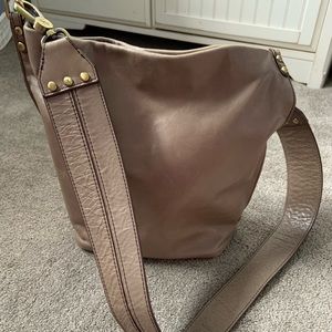 HOBO leather bag in Ash.